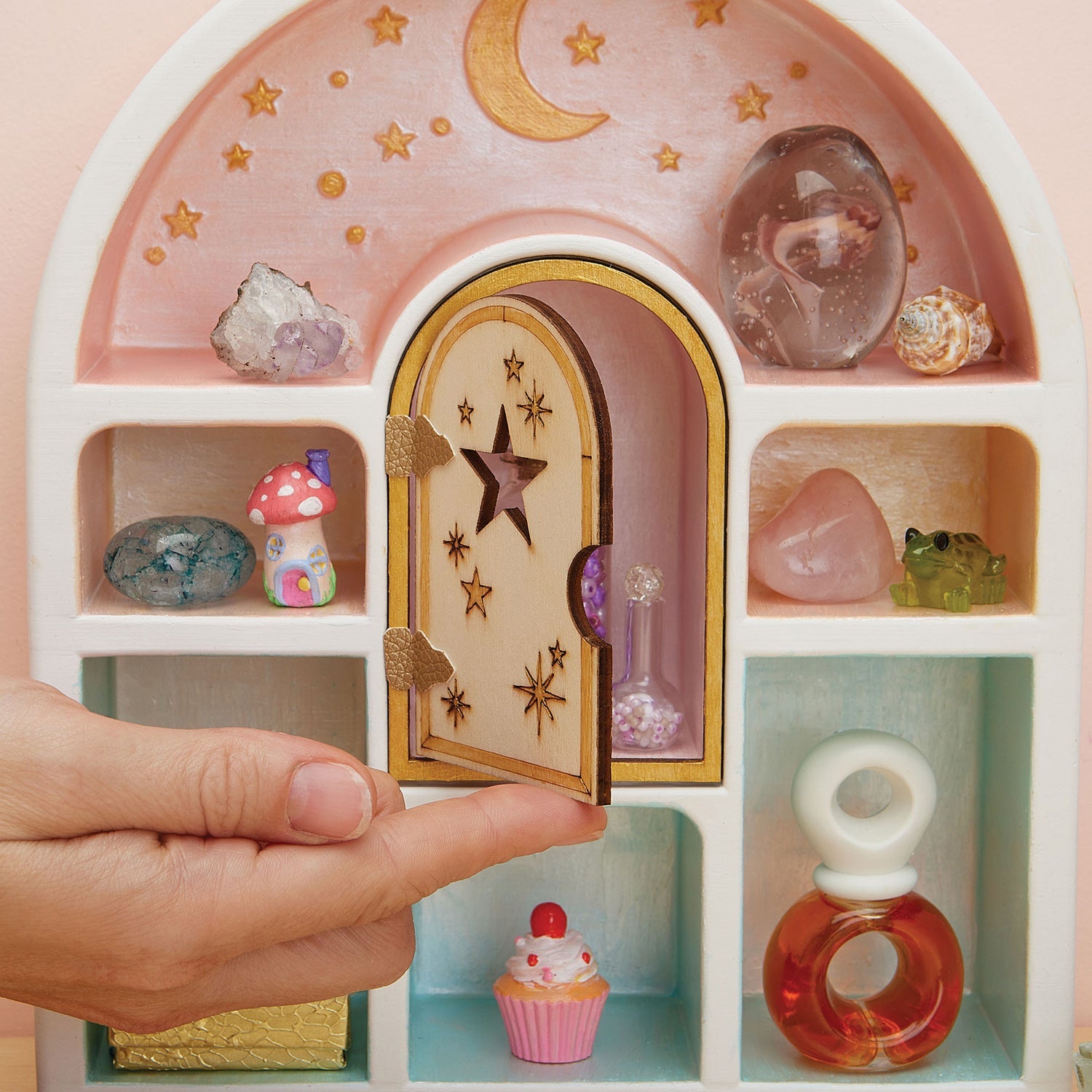 Wish*Craft Paint A Curio Shelf