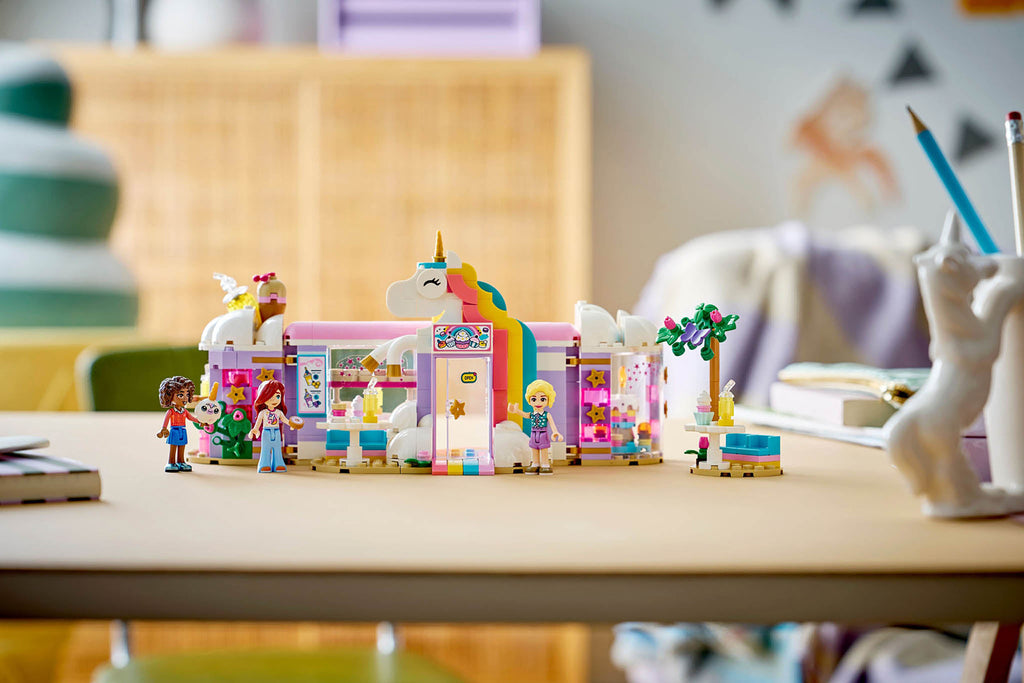 FRIENDS Unicorn Dream Cafe